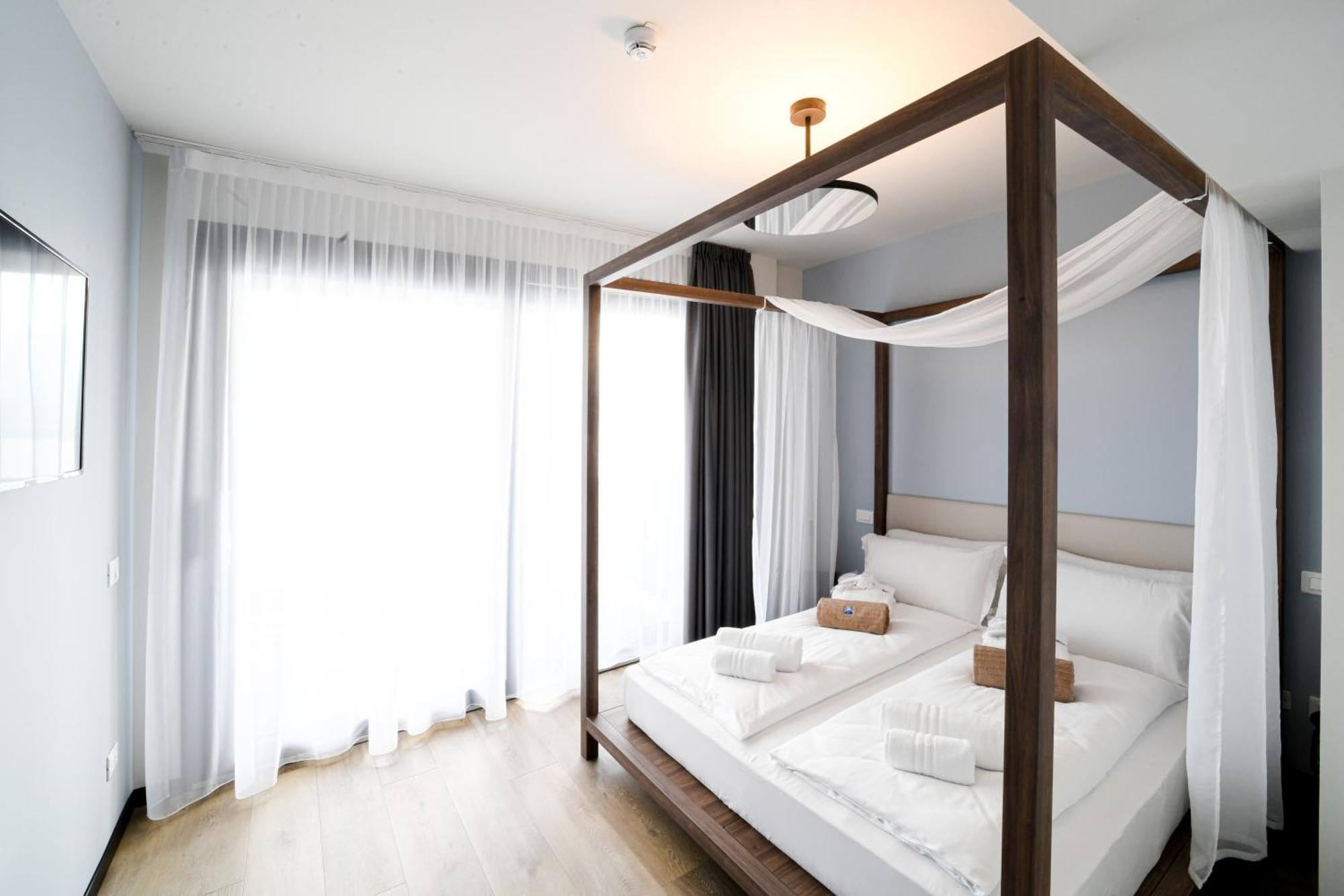 Hotel Villa Dirce Limone sul Garda Esterno foto